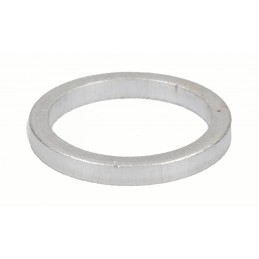 Injector sleeve massey ferguson 747139m1