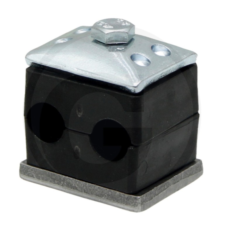 Double clamp for hydraulic pipe oe18