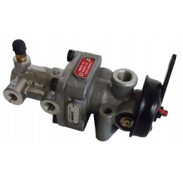 Case New Holland trailer brake control valve