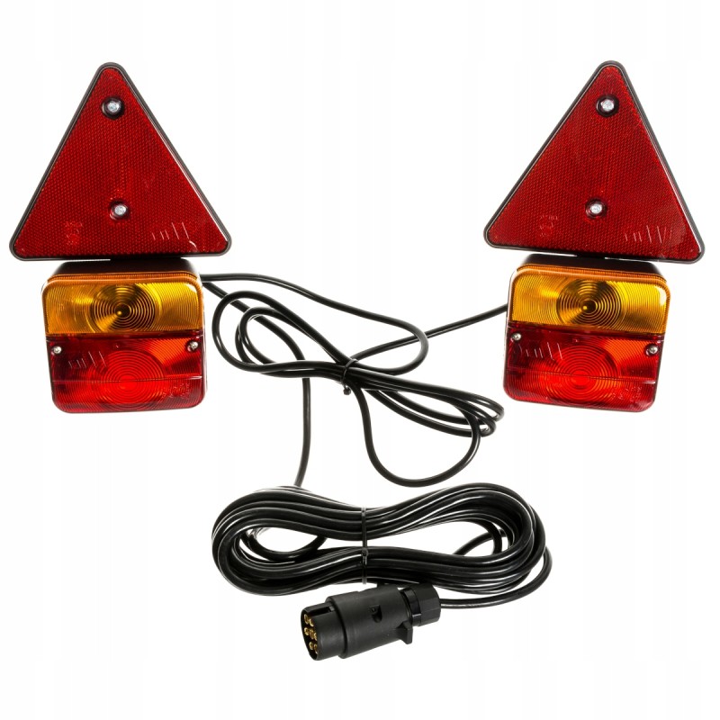 Set of tail lamps, triangle magnet, trailer