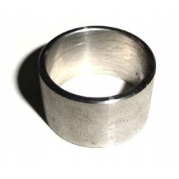 Spreader spacer