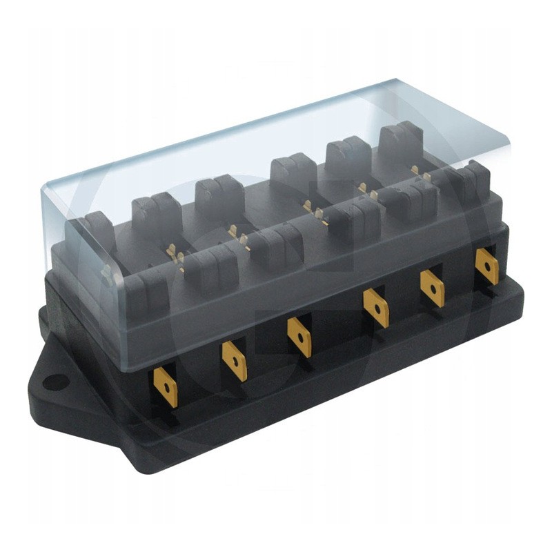 Fuse box with 6 flat fuses