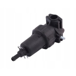 Short spray control valve cleaning filter