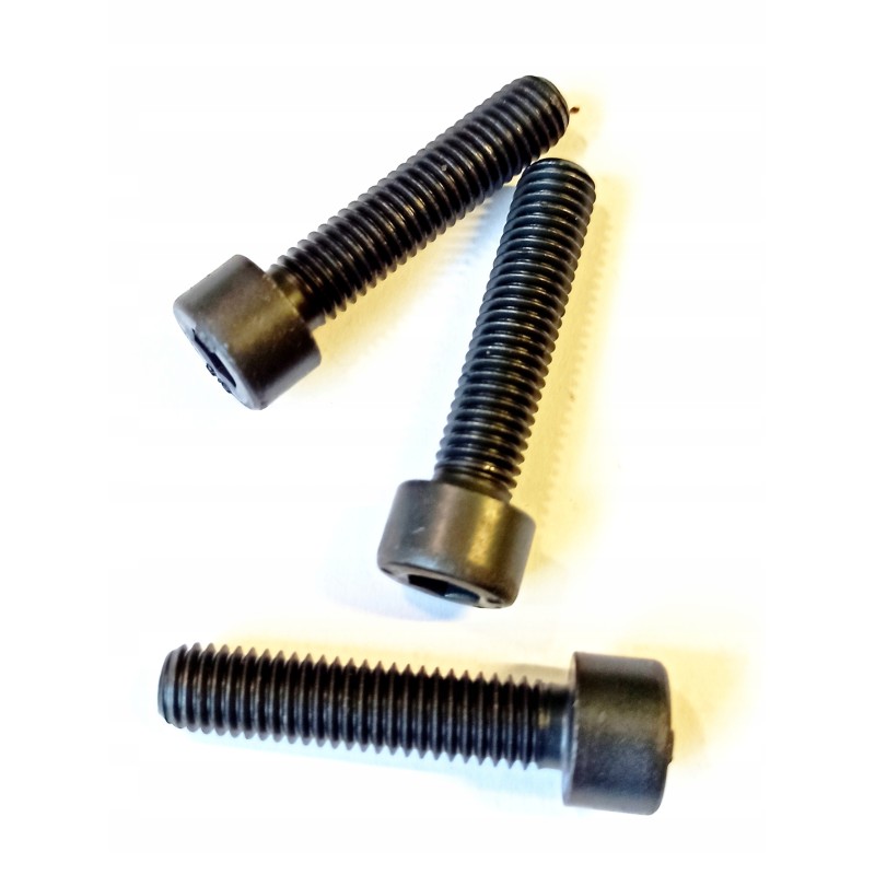 M8x35 Ursus C360 relay shaft cover screws