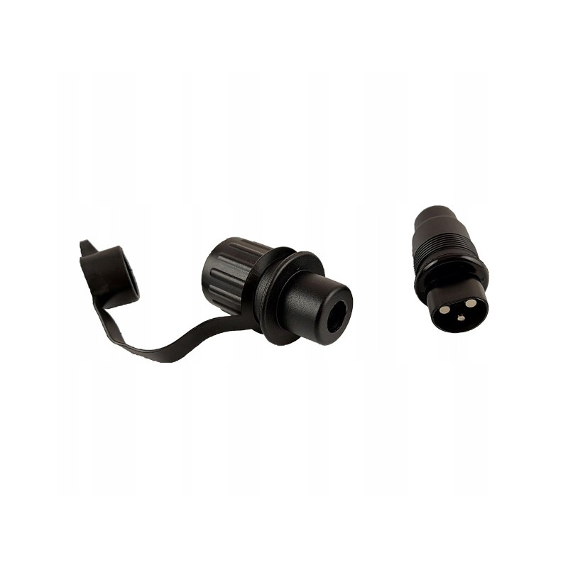 3-pin plastic electrical plug