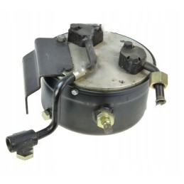 Oil tank 3 at the pump in the steering system