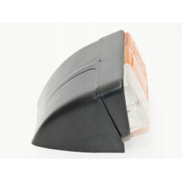 Side turn signal lamp on the fender