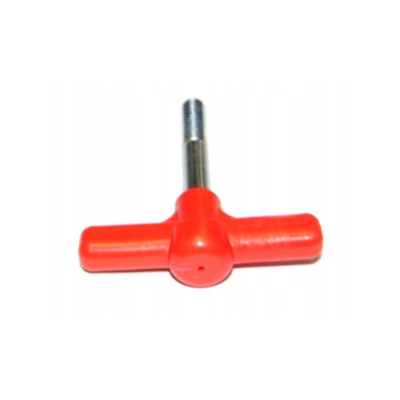 Side lock of the sprayer engine