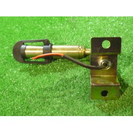 Attachment for flash warning lamp holder