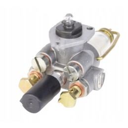 Fuel pump feeding the complete hand pump