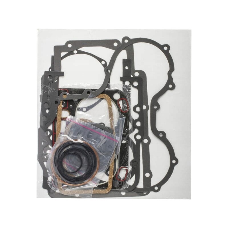 The set of engine gaskets fits the C 330