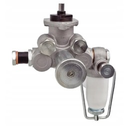 The fuel feed pump fits the C 360