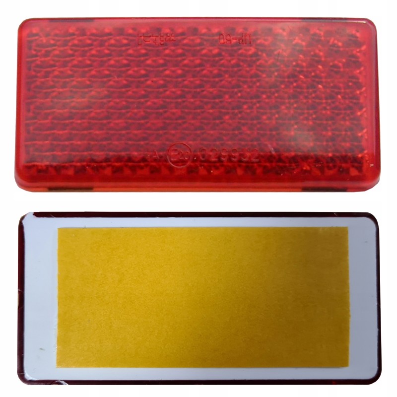 Rectangular reflector for a red trailer trailer