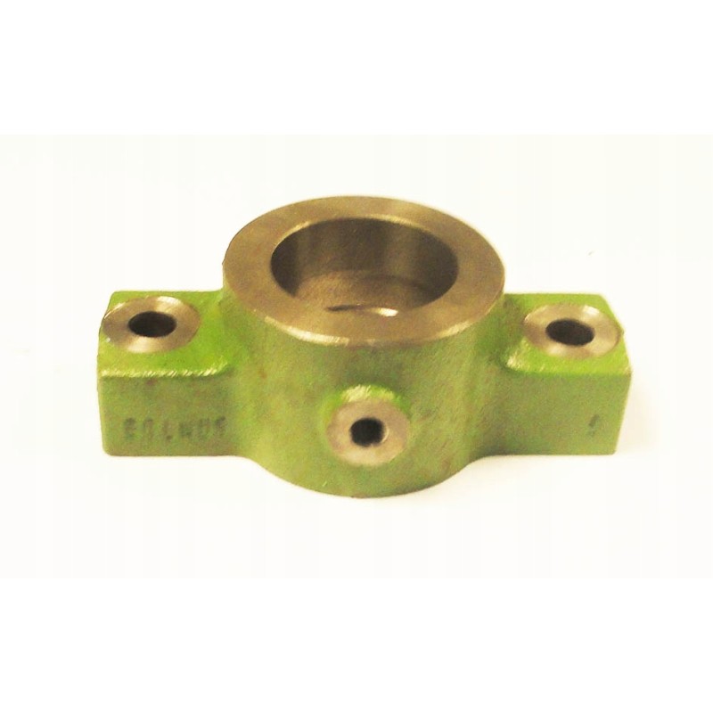 Spreader bearing housing