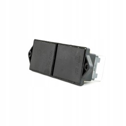 Fuse box with 8 flat fuses