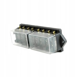 Fuse box with 8 flat fuses