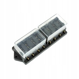 Fuse box with 8 flat fuses