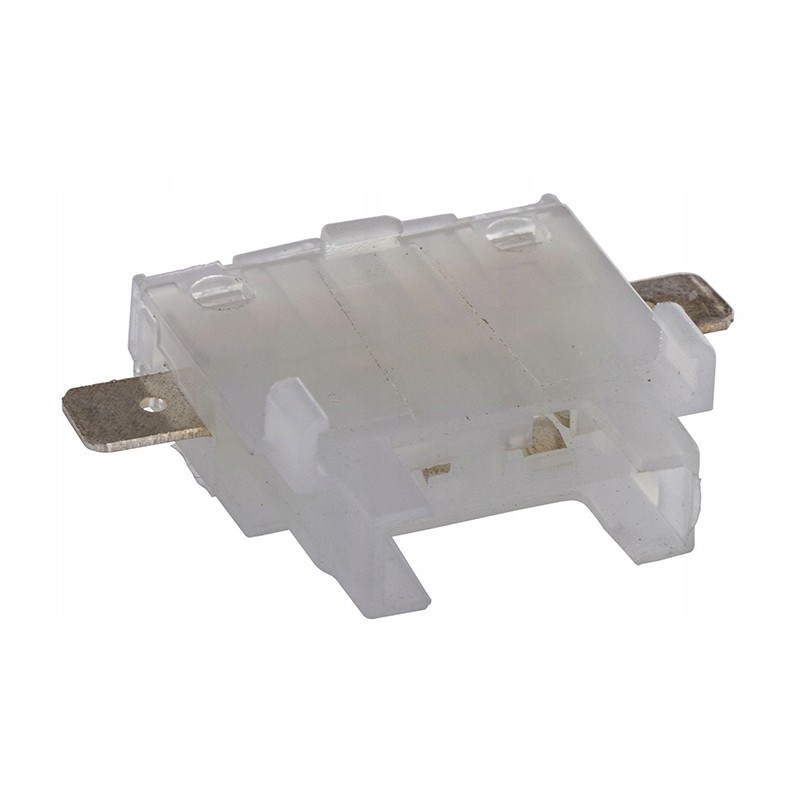 Universal flat blade fuse holder