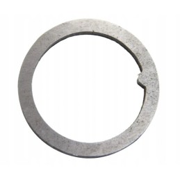 Retaining ring of the intermediate wheel Ursus C 330