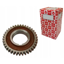 Oil pump gear wheel on shaft C 330 or Ursus