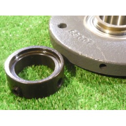 Claas 647393 housing with JHB bearing