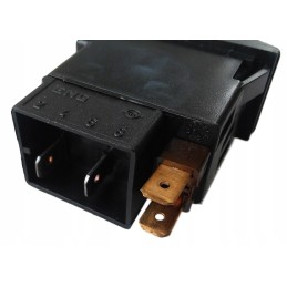 Rear wiper switch off on 2 pin