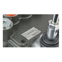 Hydraulic distributor, 4 sections, 80l, for rounds