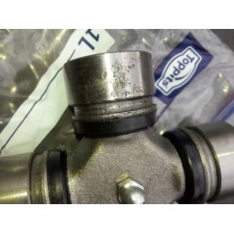 Drive axle joint cross 32x106 c385 88170049 n