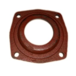 The housing covers the rear sleeve of the Polosi Mtz Belarus