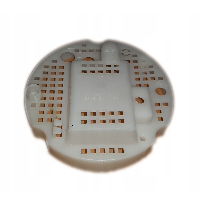 The cover covers the rear plastic alternator Mtz Belarus