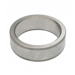 Sleeve in the cat 50x63x19 loader bucket