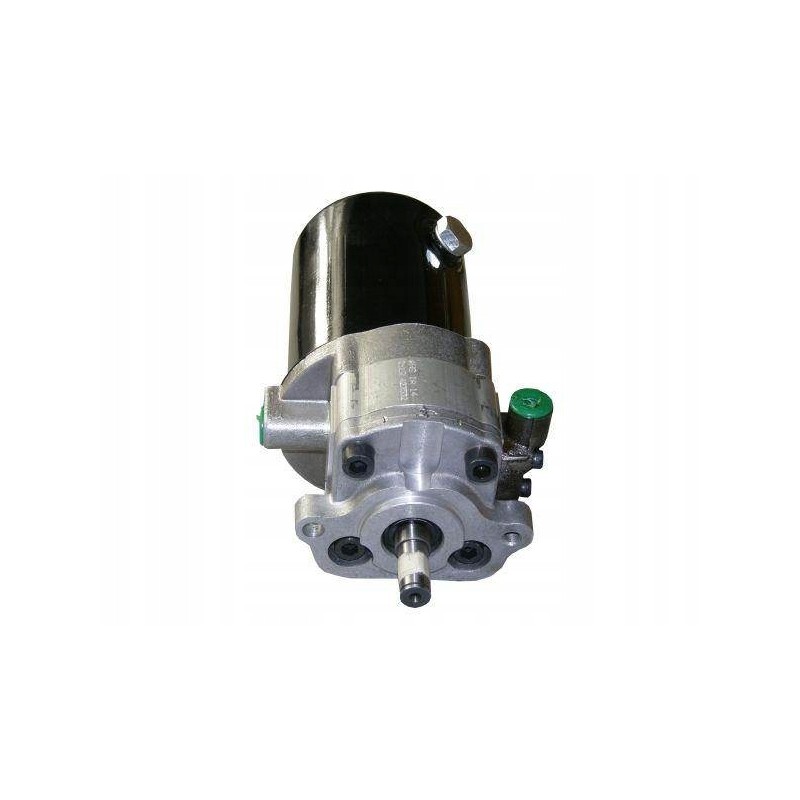 Power steering pump from the reservoir