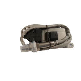 Isuzu nox sensor 8983023940