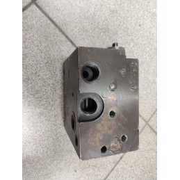 Distributor body set Ursus Zetor 8813110