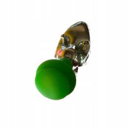 Green steering knob on the crossbar