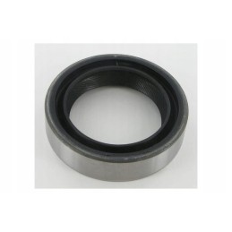 Sealing ring for the front extreme shaft