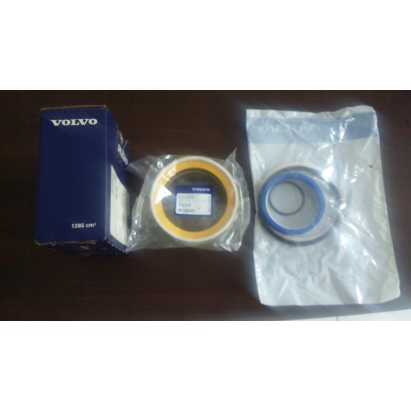 Volvo cylinder seal kit 11990070