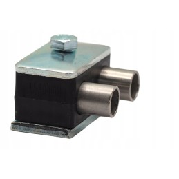 Clamp for 2x18 pipes and hydraulic lines