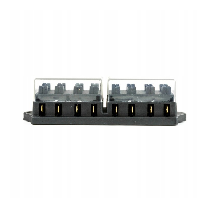 Fuse box with 8 flat fuses