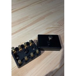 Four-fold fuse box zetor 977302
