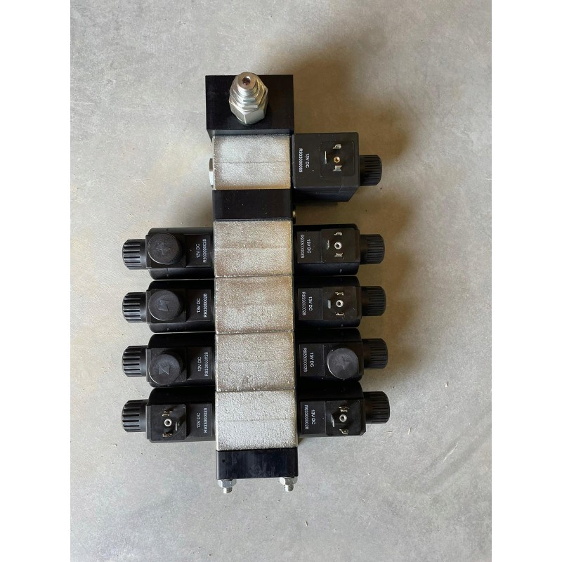 Manitou hydraulic valve 908944 r933000028