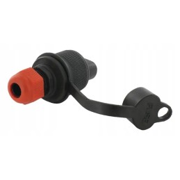 3-pin plug with protection