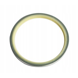 Pin scraper breaking the frame of a Volvo dump truck