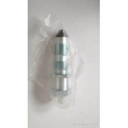 Kalamitka Komatsu grease nipple, tensioning valve