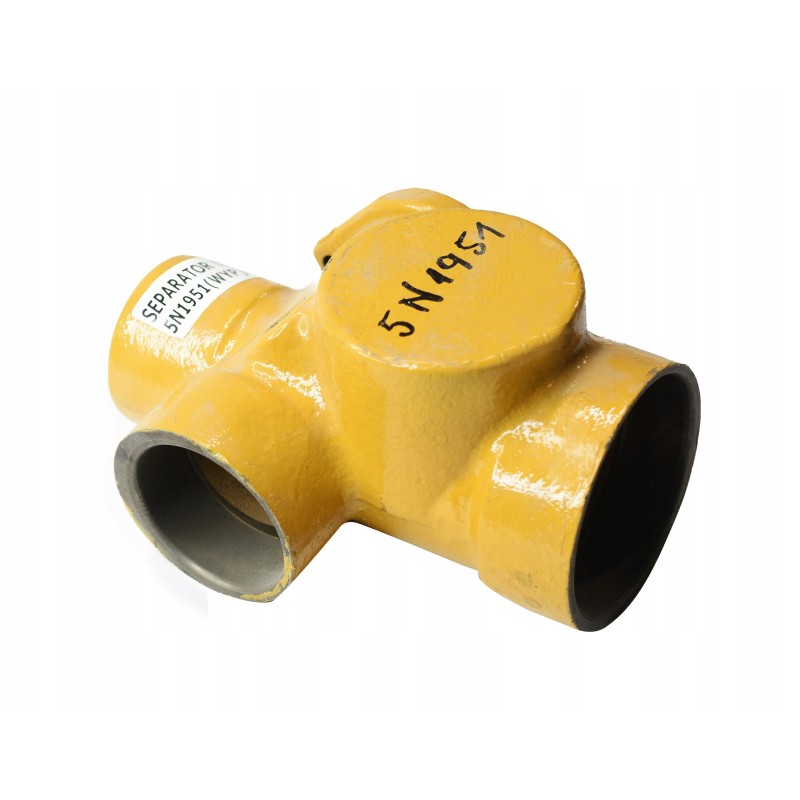 Caterpillar oil pan tee 5n1951