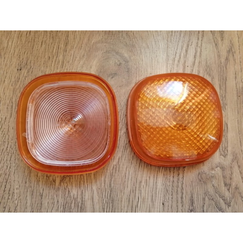 Lamp shade, orange, rear, JCB loader 700 50073