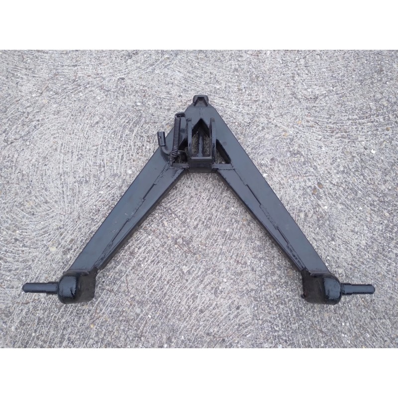 Attachment triangle for category 2 Mtz Belarus tractor