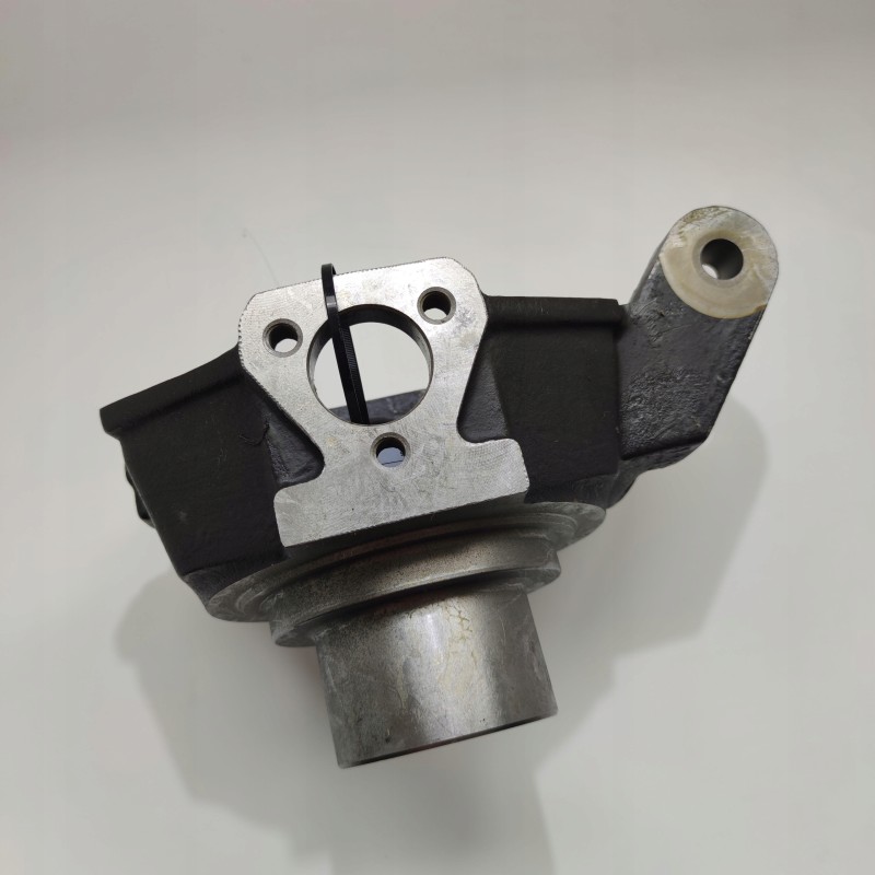 Right steering knuckle for Terex 860