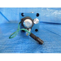 Hydraulic valve block coil E12623325 Hitachi