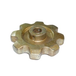 Gear wheel of the MF feeder with 8 fi 20 jag14 0014